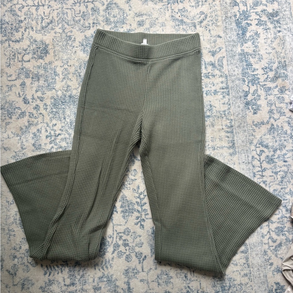 Waffle Knit Flare Pants in Olive Green